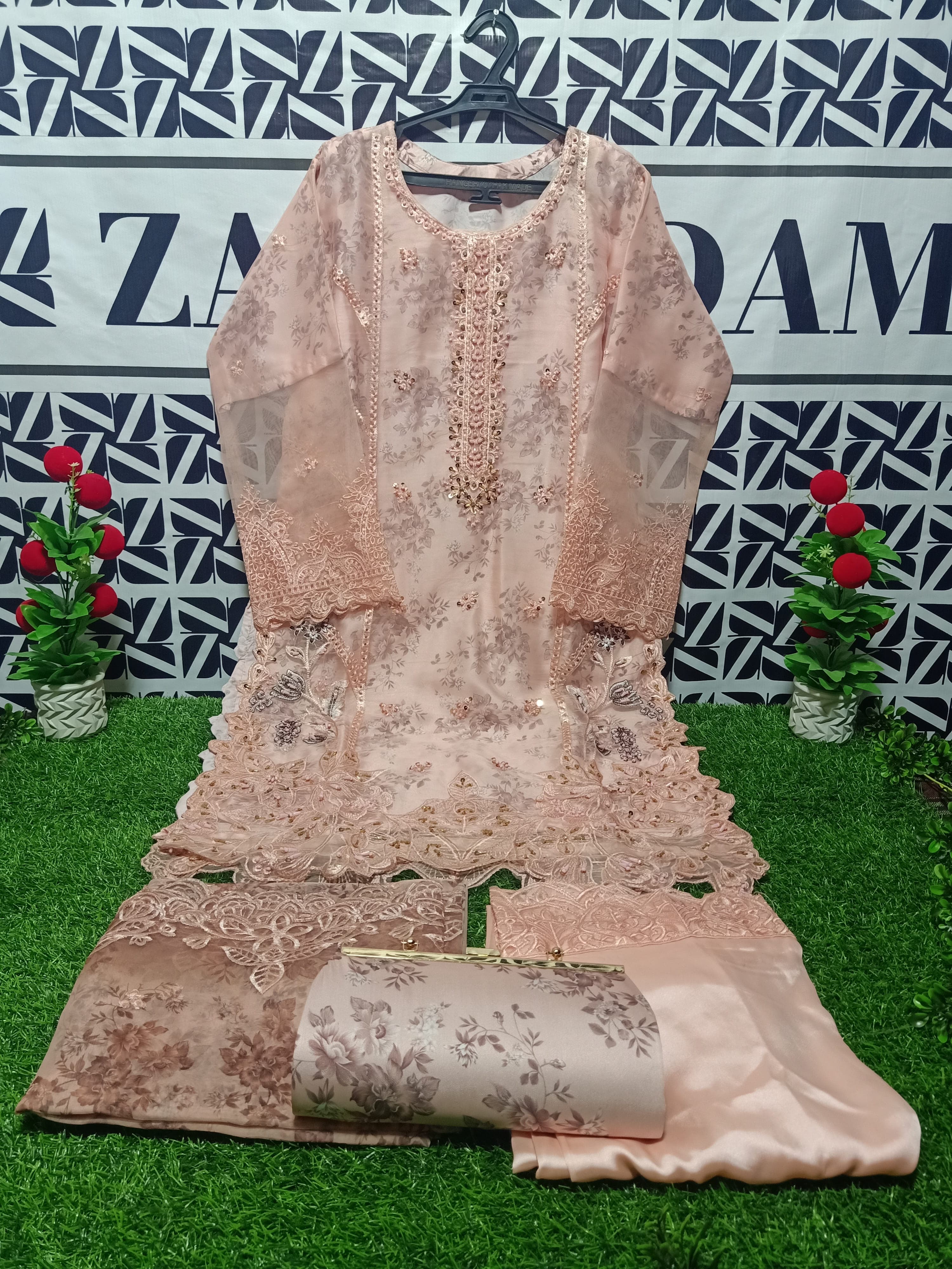 Pastel Botanical Print Elegance – Elegance Embroidery with Printed Shamooz Base 4-Piece Hand Work Suit with Matching Handbag